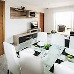 Cozy Apartment In Torrevieja With Sauna Διαμέρισμα *