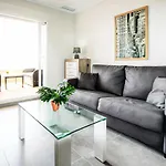Διαμέρισμα Cozy Apartment In Torrevieja With Sauna Τορεβιέχα